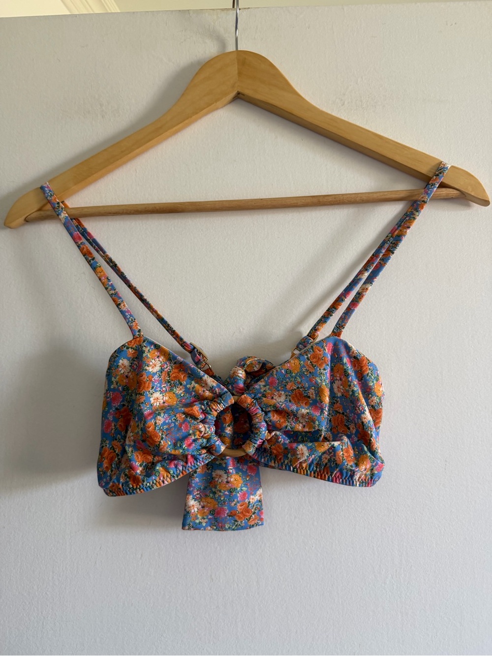 Barana Designer Floral O Ring Swim Bikini Top size Small EUC - Picture 2 of 7